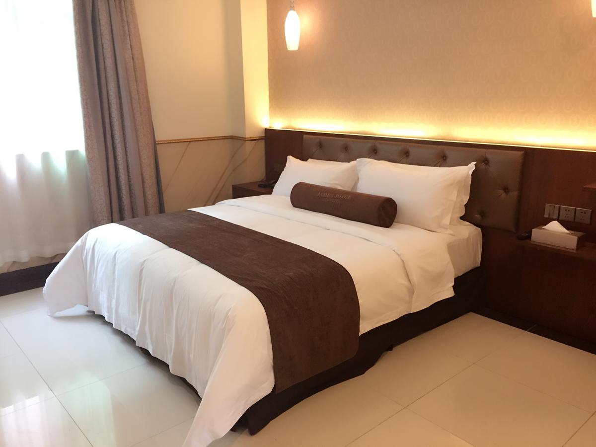James Joyce Coffetel Hotel Guangzhou Shi Jing City Square Branch Esterno foto